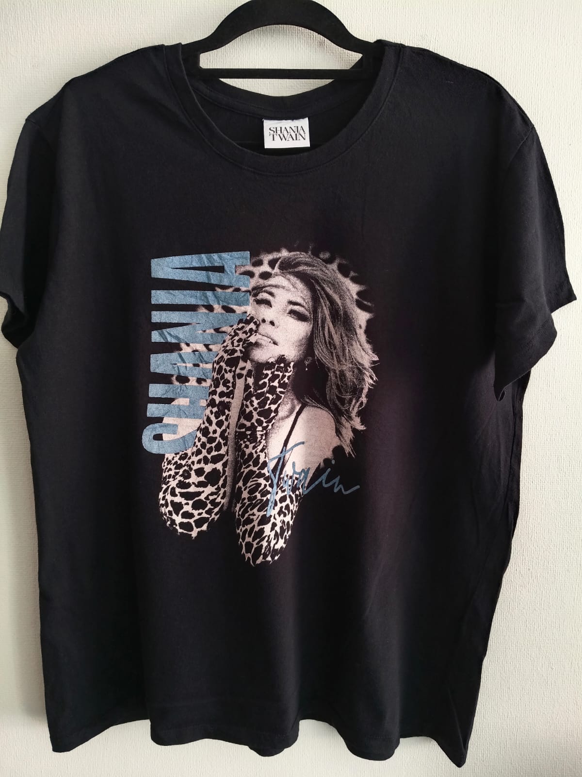 Camiseta Shania Twain Leopard Country Pop - Música 90s (Usada)