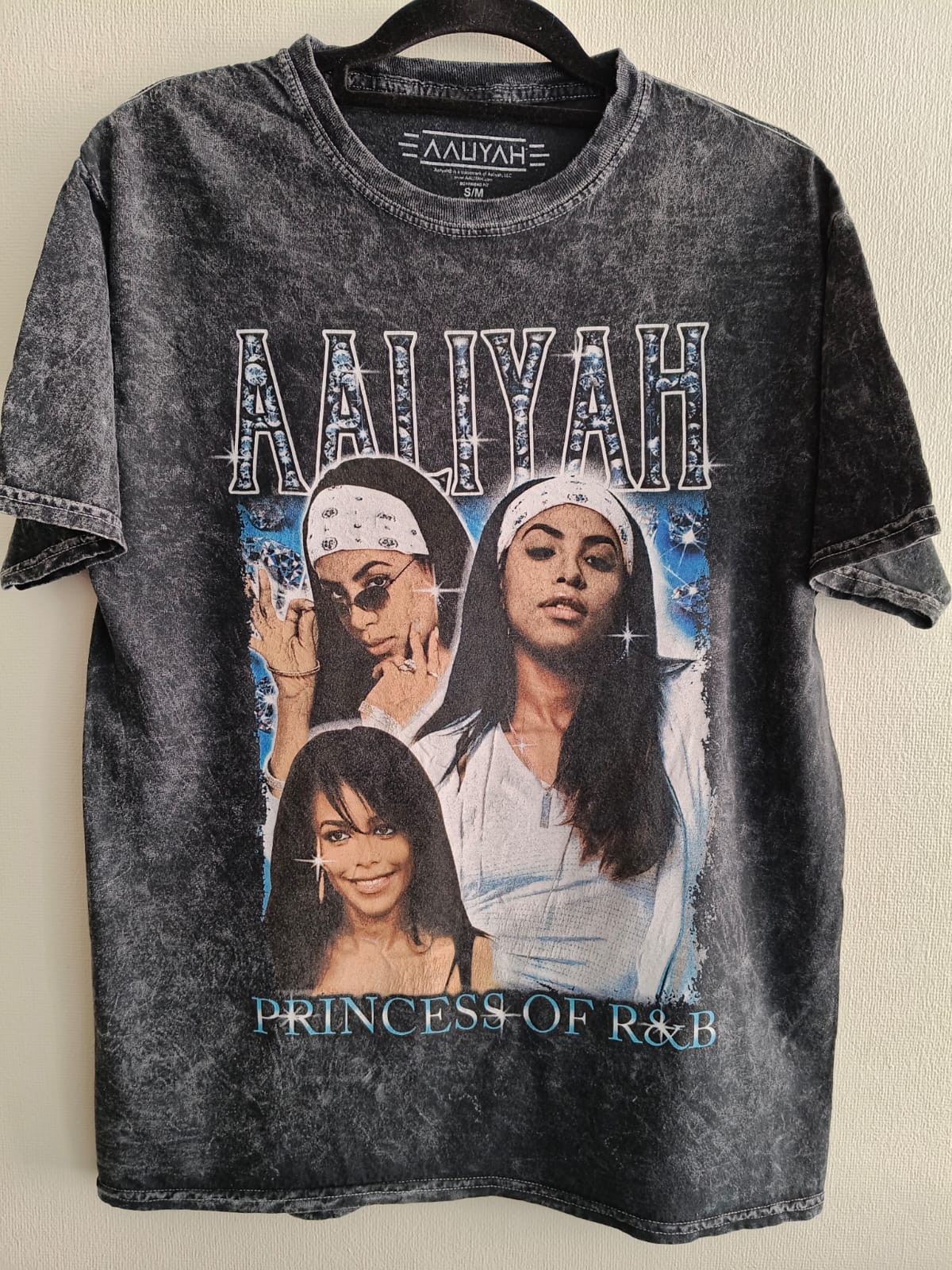 Camiseta Aaliyah Princess of R&B - Acid Wash 90s (Usada)