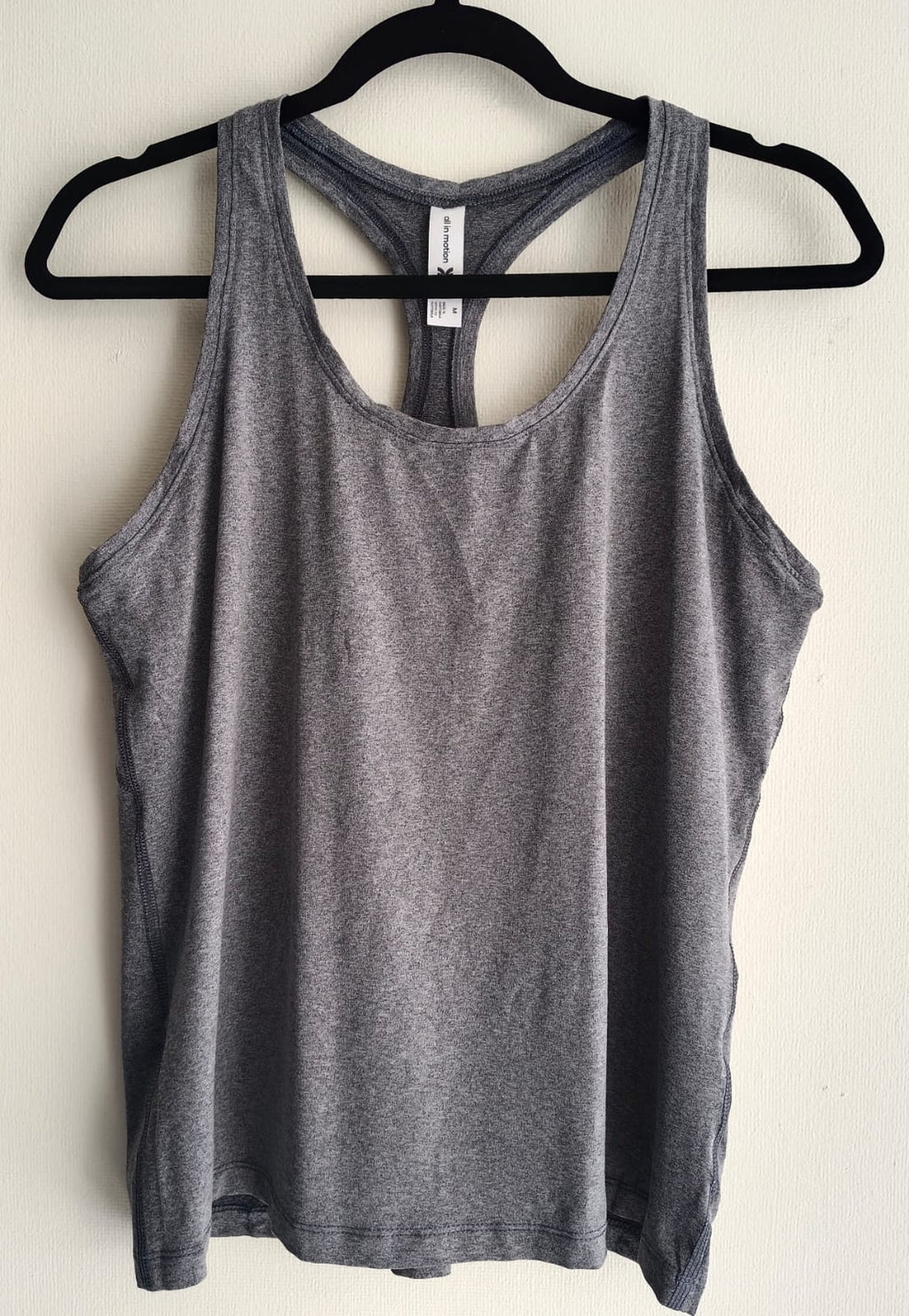 Polera Deportiva Gris Claro sin Mangas – Estilo Racerback (Usada)