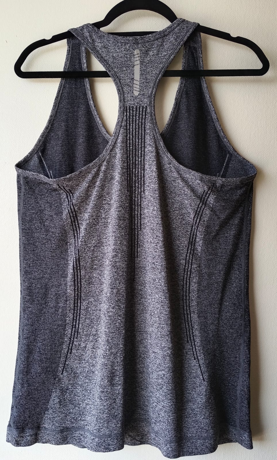 Polera Deportiva BCG – Gris Jaspeado (Usada)