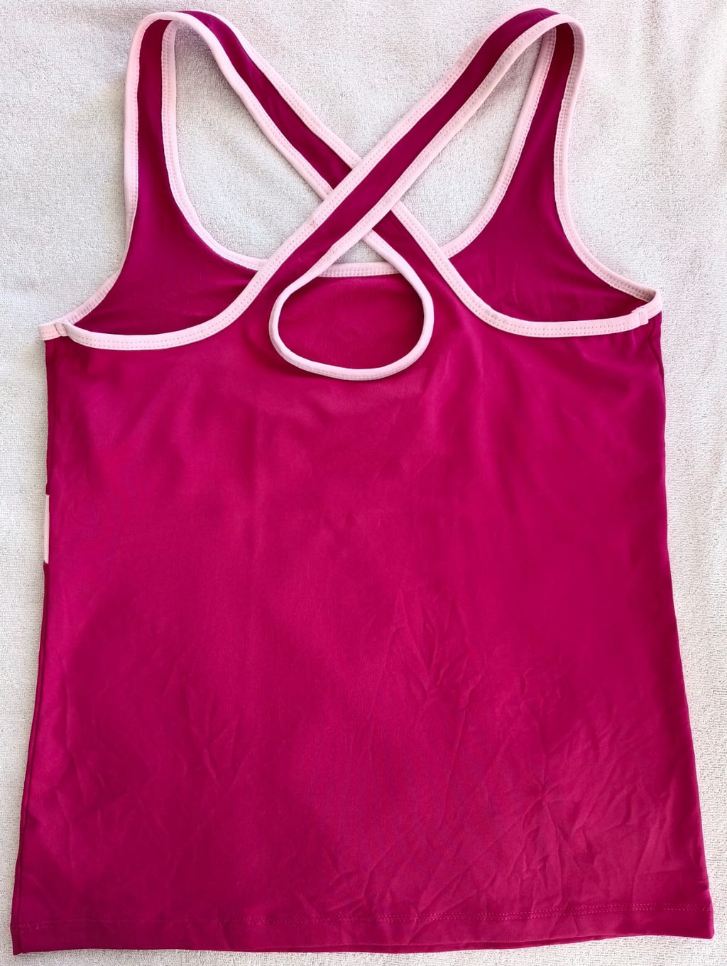 Polera Deportiva con Peto Integrado CHAMPION – Rosa Fucsia (Usada)