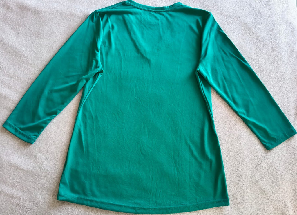 Camiseta Deportiva Verde Manga 3/4 Cuello V – Cómoda y Ligera (Usada)