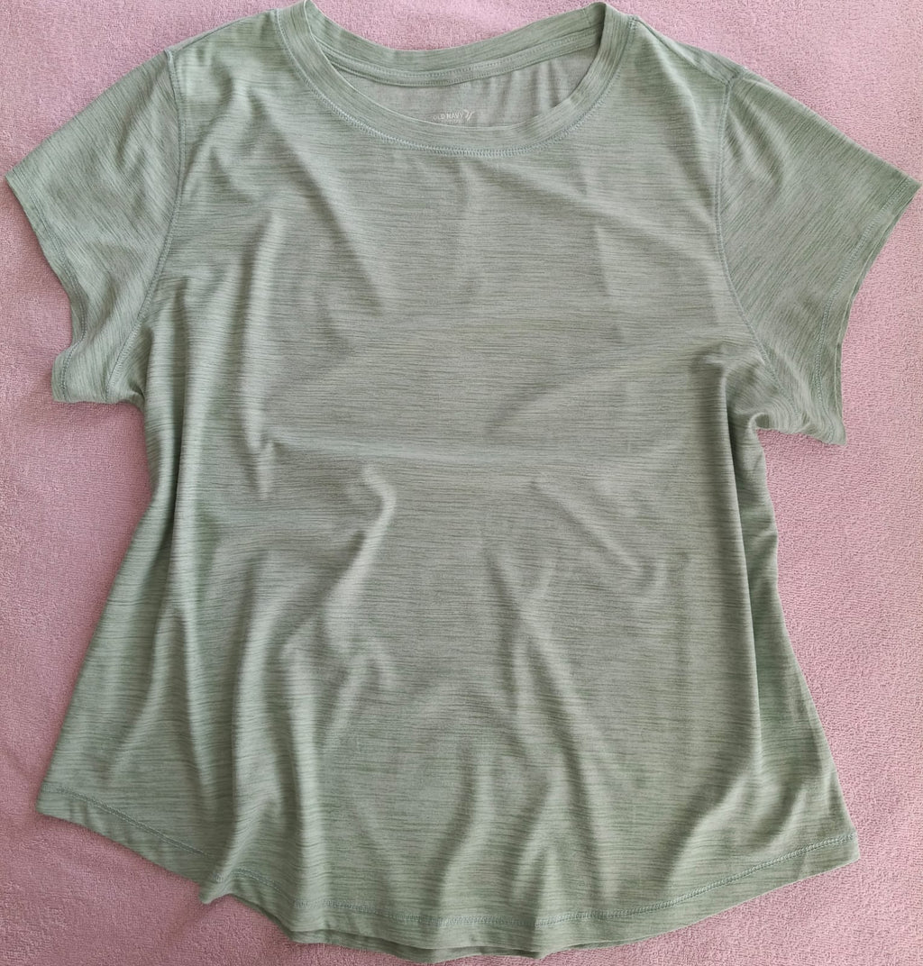 Camiseta Deportiva Verde Claro Mujer – Ligera y Transpirable (Usada)